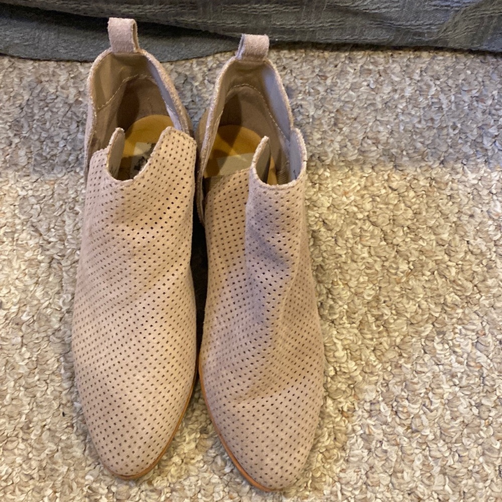 Dolce Vita Taupe Suede Kaidie Ankle Bootie